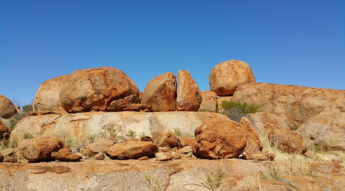 Karlu Karlu (Devils Marbles)